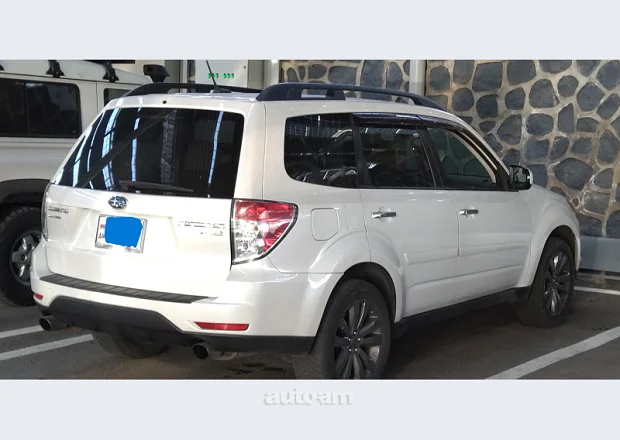 Subaru Forester 2011 — լուսանկար 2