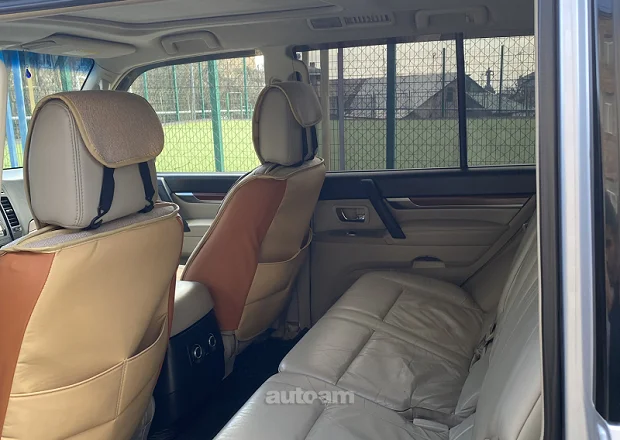 Mitsubishi Pajero 2007 — լուսանկար 10