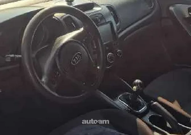 Kia Forte 2013 — լուսանկար 6