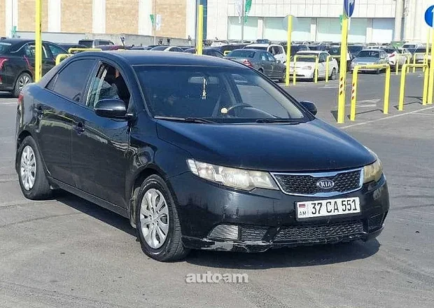 Kia Forte 2013 — լուսանկար 2