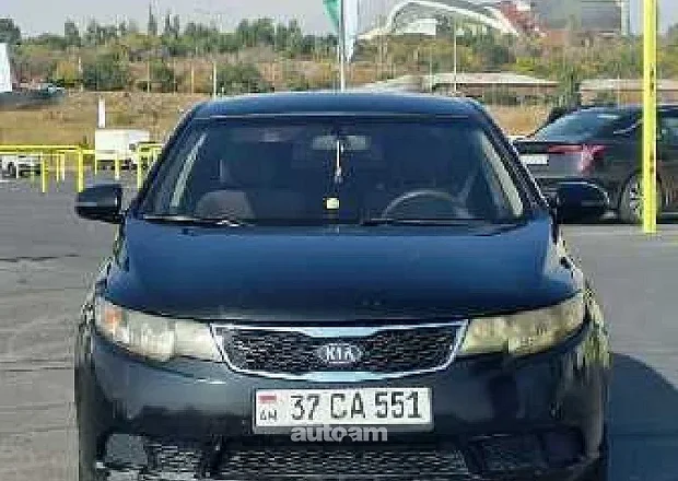 Kia Forte 2013 — լուսանկար 1