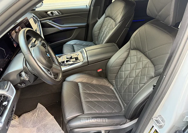 BMW X7 2023 — լուսանկար 10