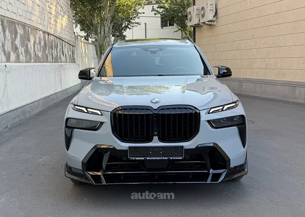 BMW X7 2023 — լուսանկար 2