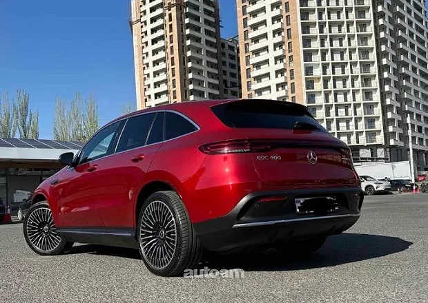 Mercedes-Benz EQC 2020 — фото 2