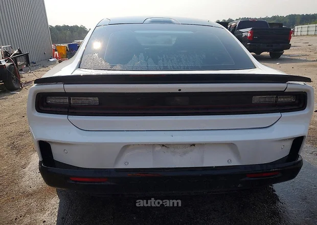 Dodge Daytona 2024 — լուսանկար 5