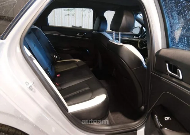 Kia K5 2025 — լուսանկար 12