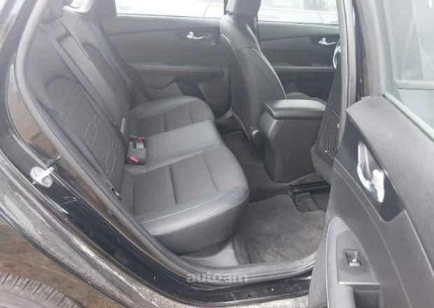 Kia K5 2025 — լուսանկար 10
