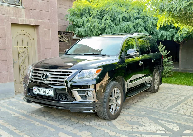 Lexus LX 570 2010 — լուսանկար 3