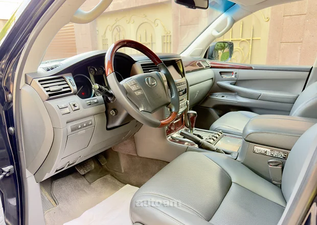 Lexus LX 570 2010 — լուսանկար 10