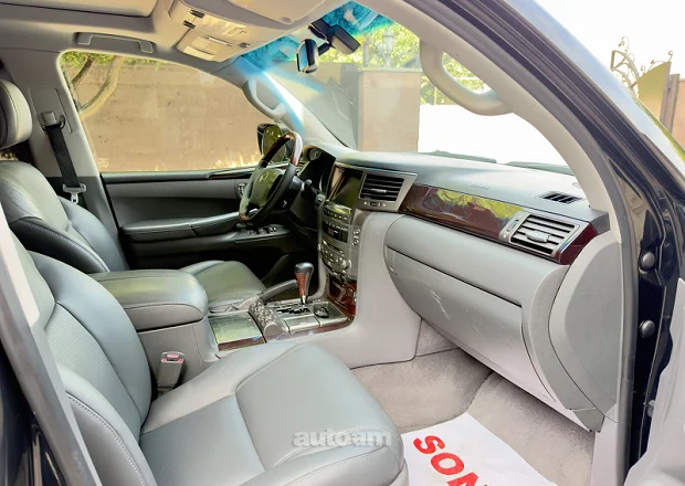 Lexus LX 570 2010 — լուսանկար 9