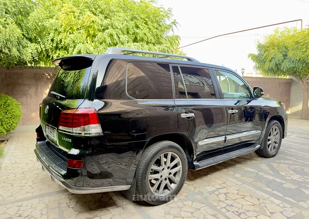 Lexus LX 570 2010 — լուսանկար 7