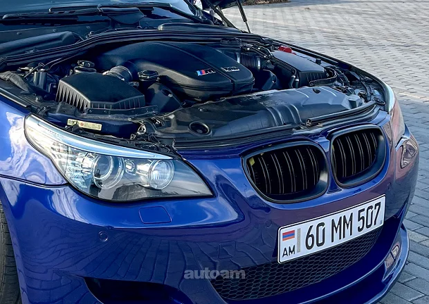 BMW M5 2008 — լուսանկար 5
