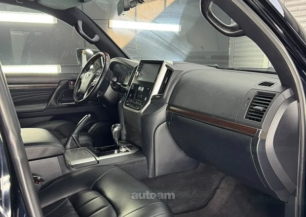 Toyota Land Cruiser 200 2017 — լուսանկար 5