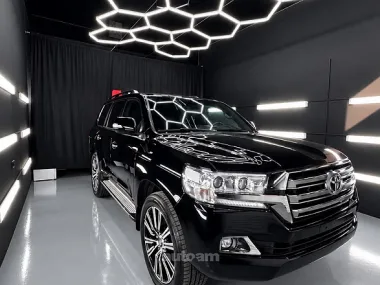 Toyota Land Cruiser 200, 2017