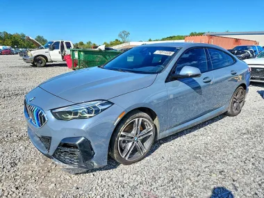 BMW 228, 2021