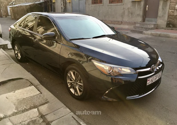 Toyota Camry 2016 — фото 4