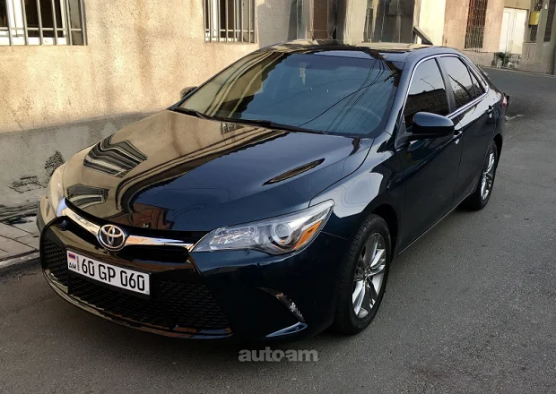 Toyota Camry 2016 — фото 2