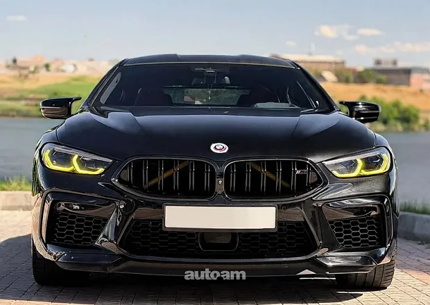 BMW M8 2020 — լուսանկար 3