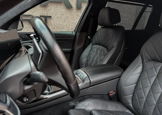 BMW X7 2023 — լուսանկար 12