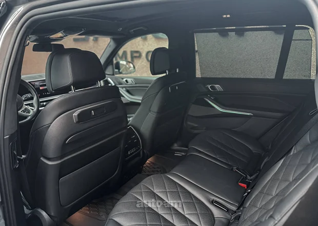 BMW X7 2023 — լուսանկար 15