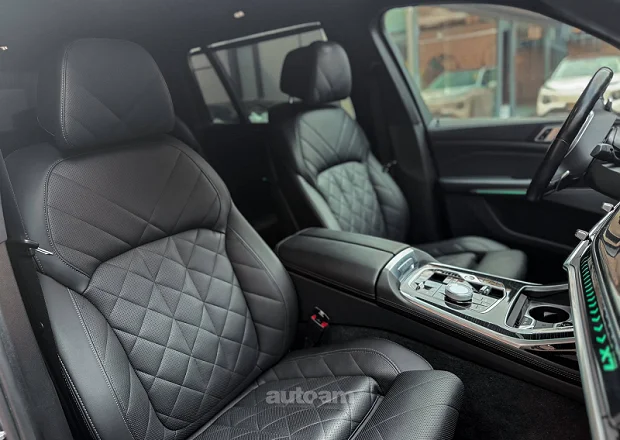 BMW X7 2023 — լուսանկար 14