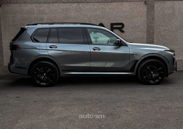 BMW X7 2023 — լուսանկար 4