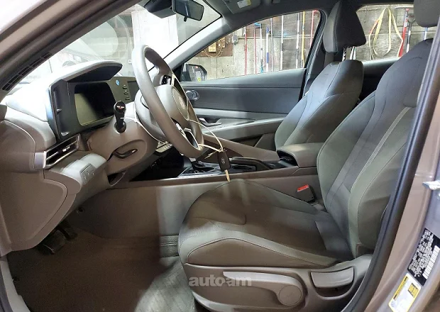 Hyundai Elantra 2024 — լուսանկար 7