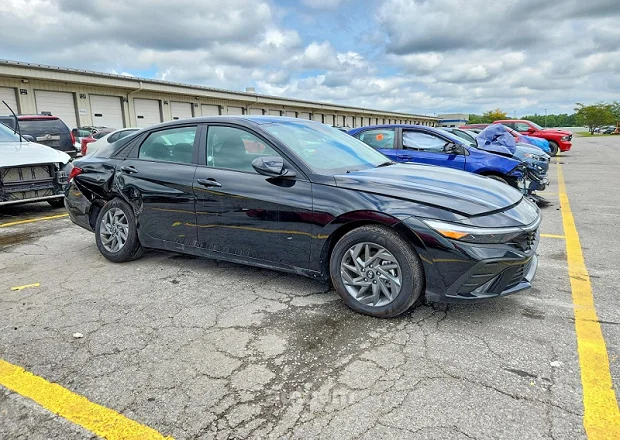 Hyundai Elantra 2026 — լուսանկար 4