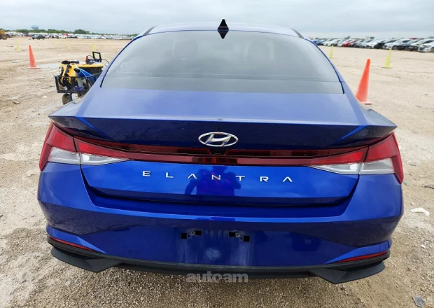 Hyundai Elantra 2023 — լուսանկար 6