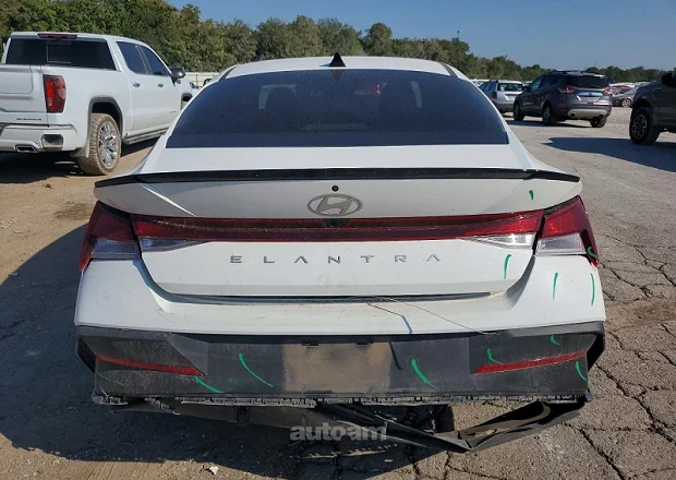 Hyundai Elantra 2025 — լուսանկար 6