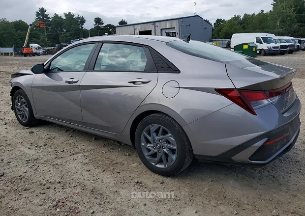 Hyundai Elantra 2024 — լուսանկար 2