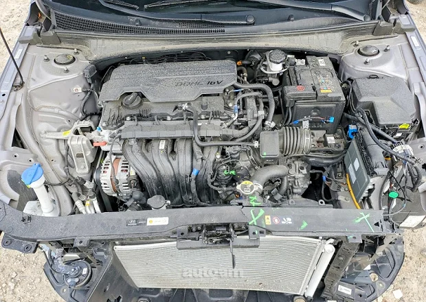 Hyundai Elantra 2024 — լուսանկար 11