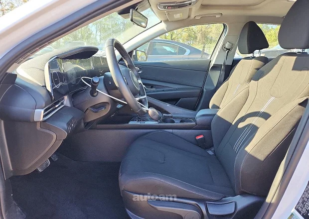 Hyundai Elantra 2025 — լուսանկար 7