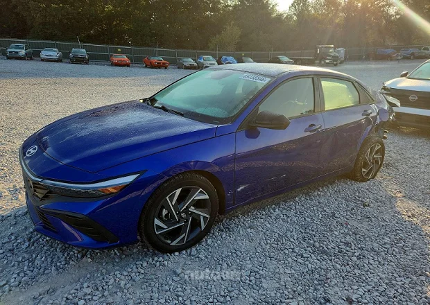 Hyundai Elantra 2025 — լուսանկար 1