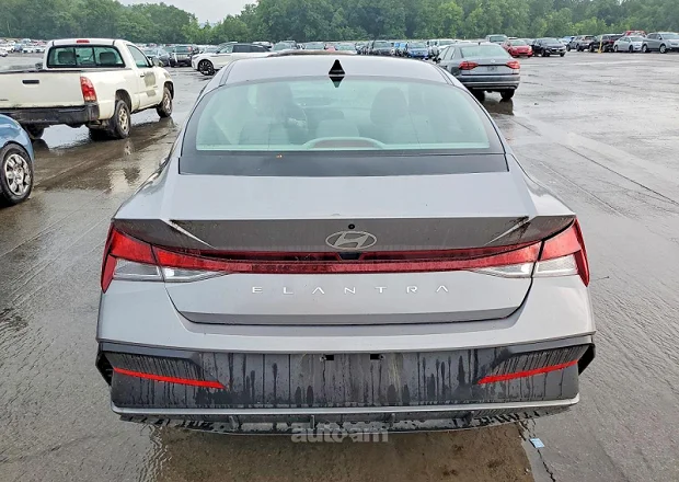 Hyundai Elantra 2025 — լուսանկար 6