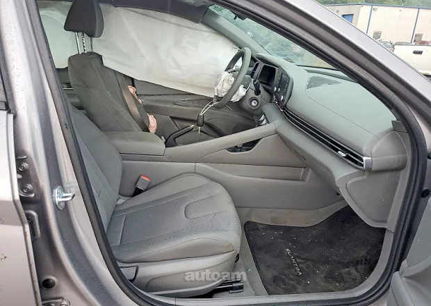 Hyundai Elantra 2025 — լուսանկար 7