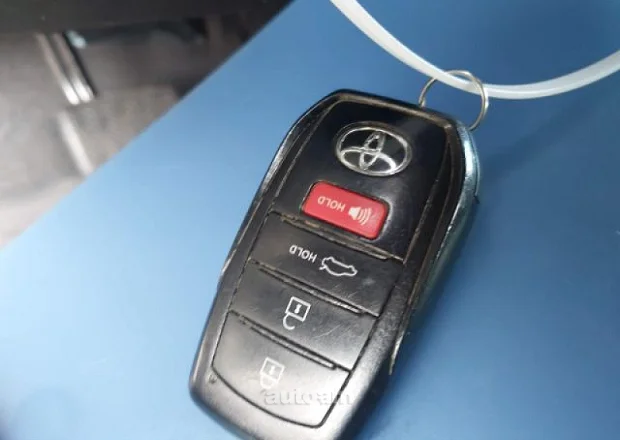 Toyota Corolla 2023 — լուսանկար 7