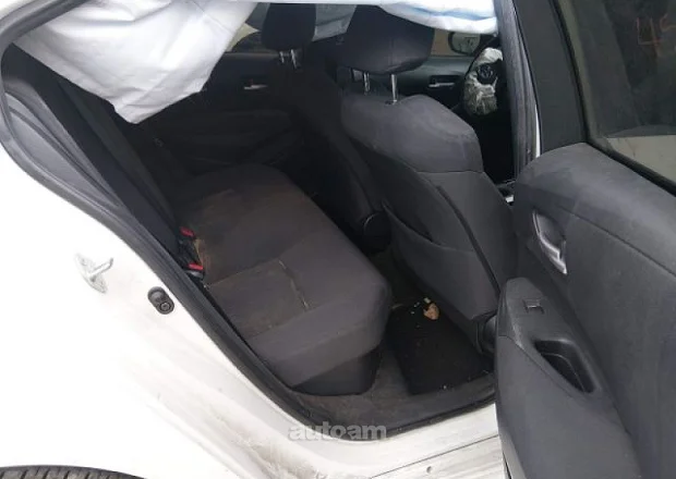 Toyota Corolla 2021 — լուսանկար 10