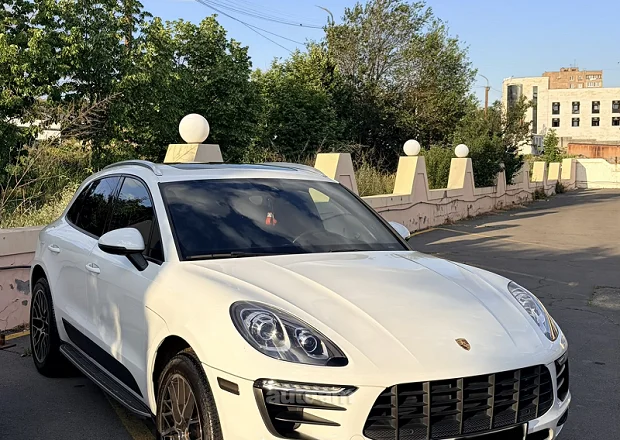 Porsche Macan 2018 — լուսանկար 2
