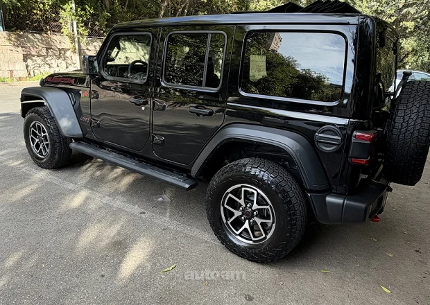 Jeep Wrangler 2023 — լուսանկար 11